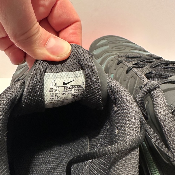 Men’s Nike Air Max Plus Drift - Picture 5 of 7